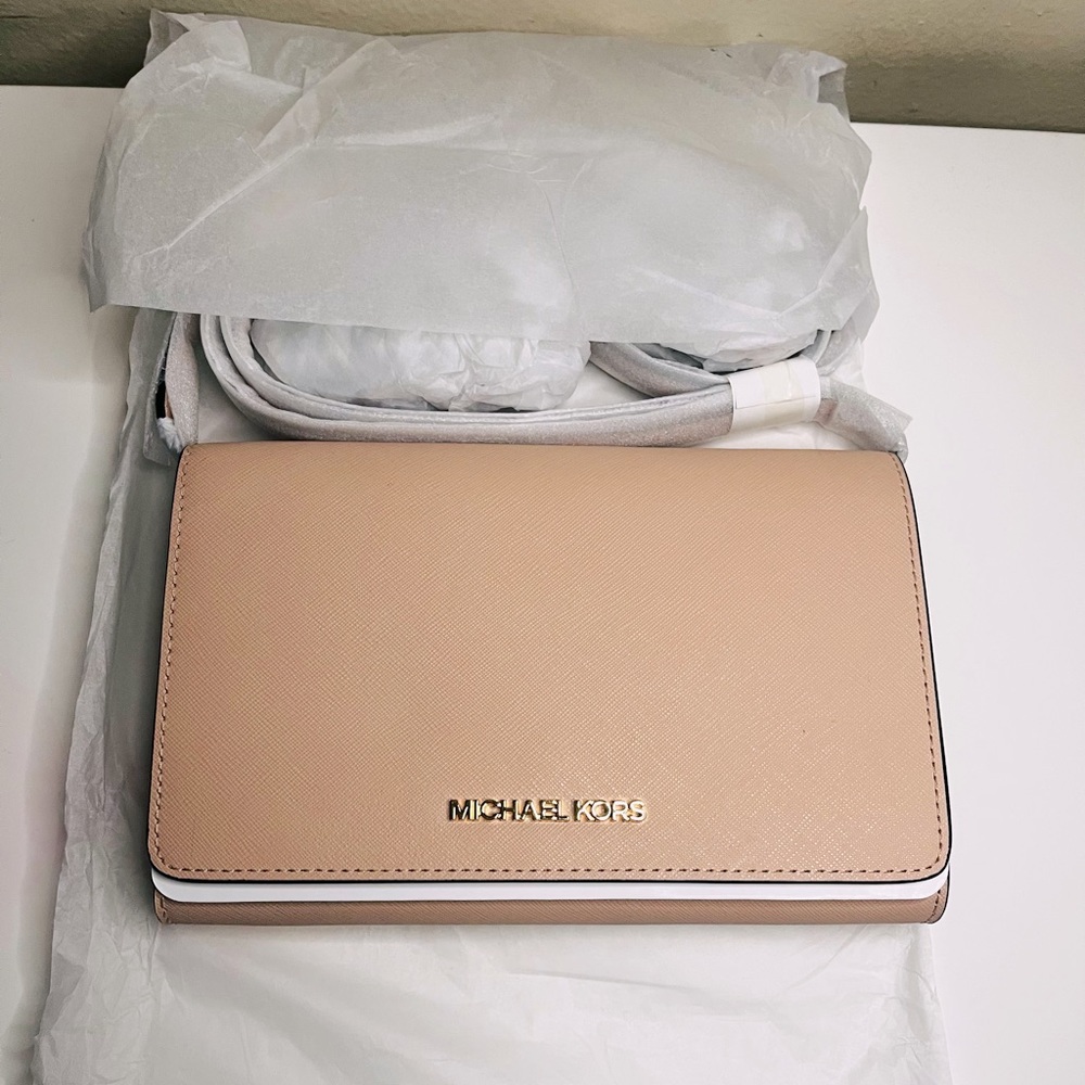 Brand New Michael Kors Jet Set Large Saffiano Leather Convertible Crossbody Bag